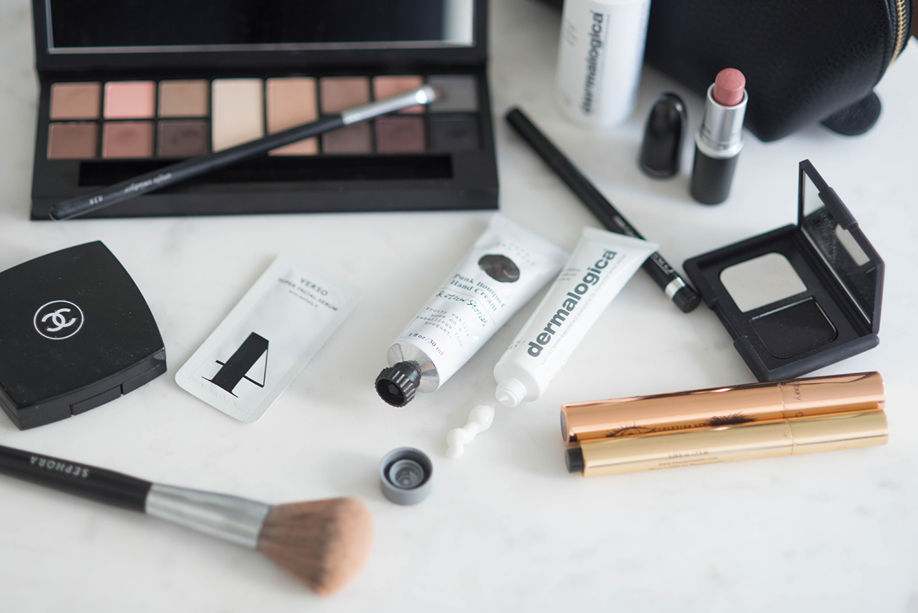 coco-and-vera-top-vancouver-style-blog-top-canadian-style-blog-top-blogger-whats-in-my-make-up-bag-nyfw-beauty-smashbox-eyeshadow-chanel-blush-sephora-brush