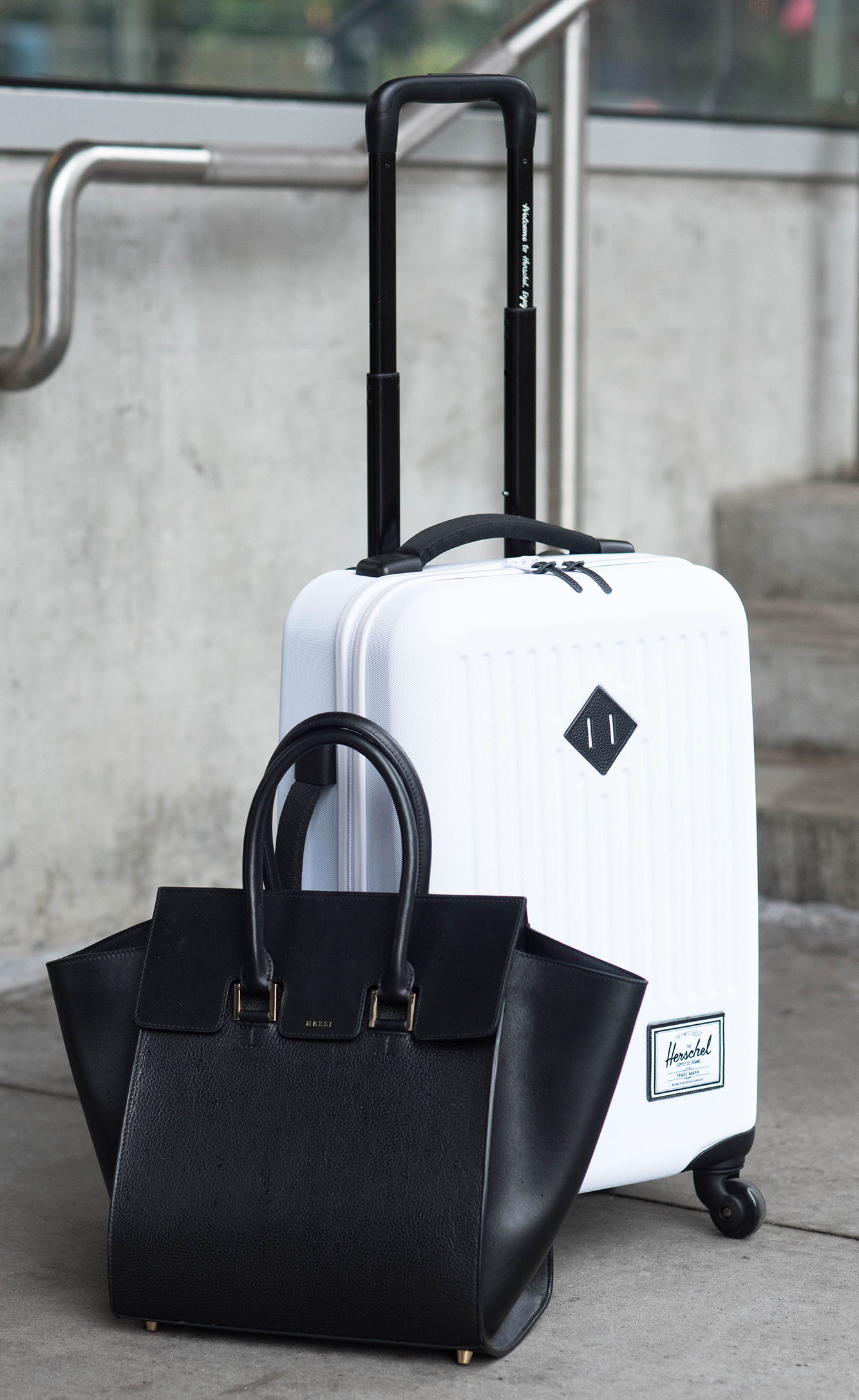 coco-and-vera-best-vancouver-fashion-blog-best-canadian-fashion-blog-top-blogger-mezzi-cosima-handbag-herschel-white-suitcase-travel-style