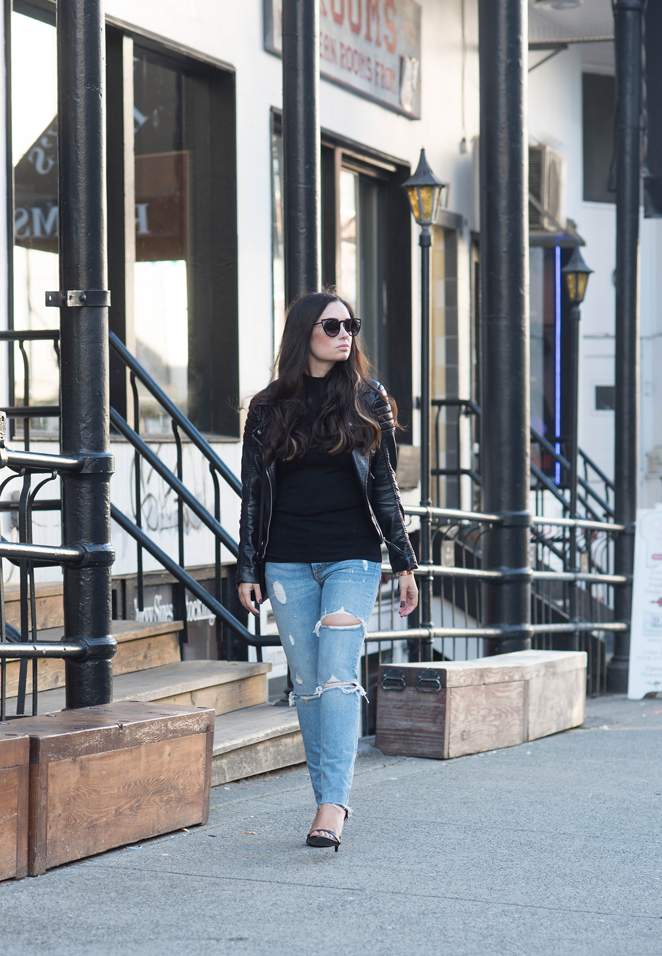 coco-and-vera-top-vancouver-style-blog-top-canadian-style-blog-top-blogger-street-style-revolve-me-grlfrnd-jeans-le-chateau-top-steve-madden-sandals-hm-jacket
