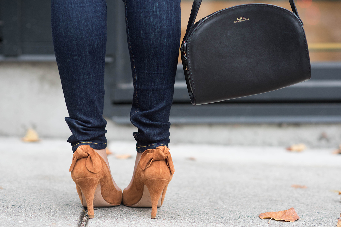 coco-and-vera-best-vancouver-style-blog-best-canadian-style-blog-top-blogger-outfit-details-grlfrnd-jeans-sezane-django-pumps-apc-halfmoon-bag