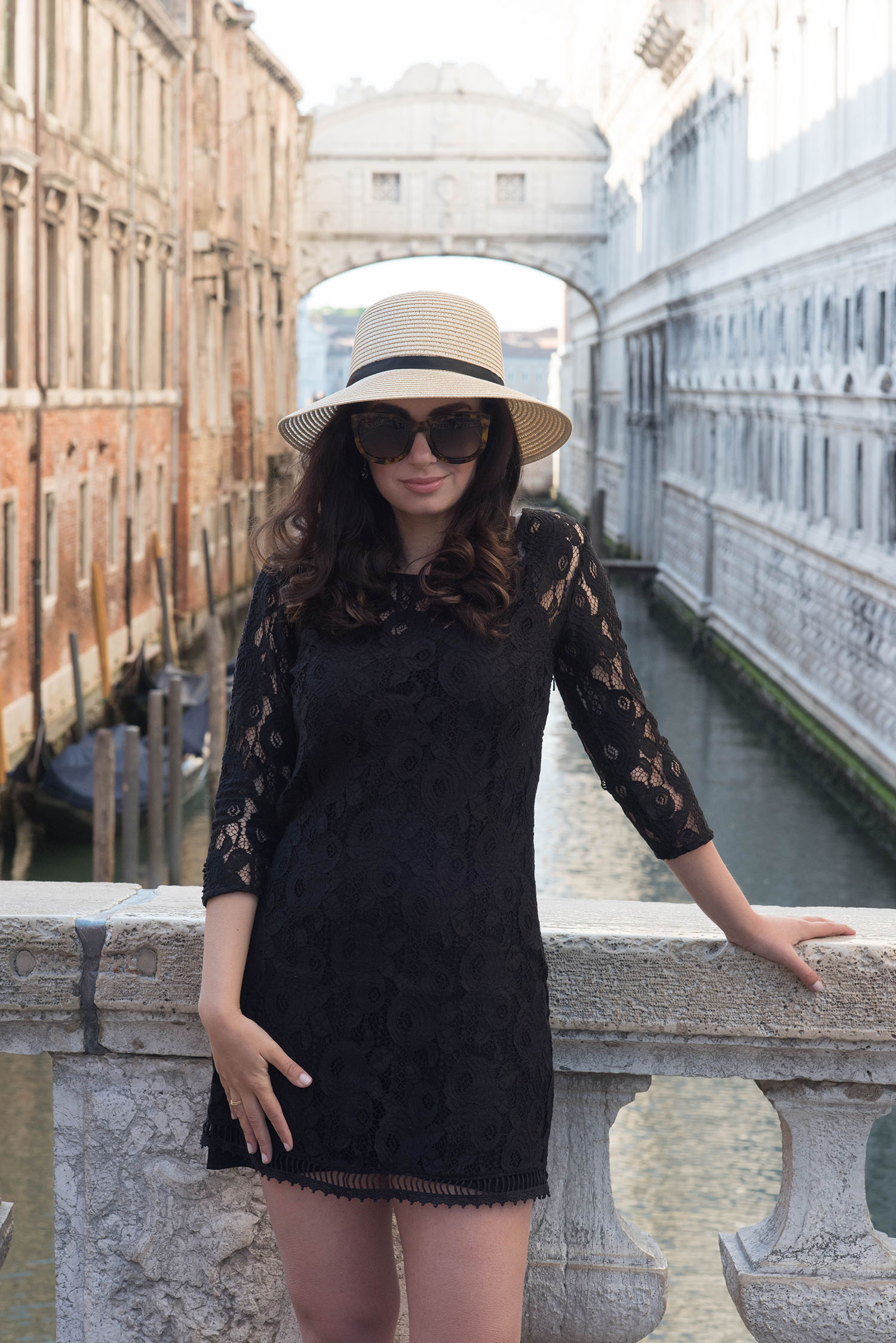 Portrait of fashion blogger Cee Fardoe of Coco & Vera wearing Anine Bing Los Angeles sunglasses and a Gentlefawn dress in Venice