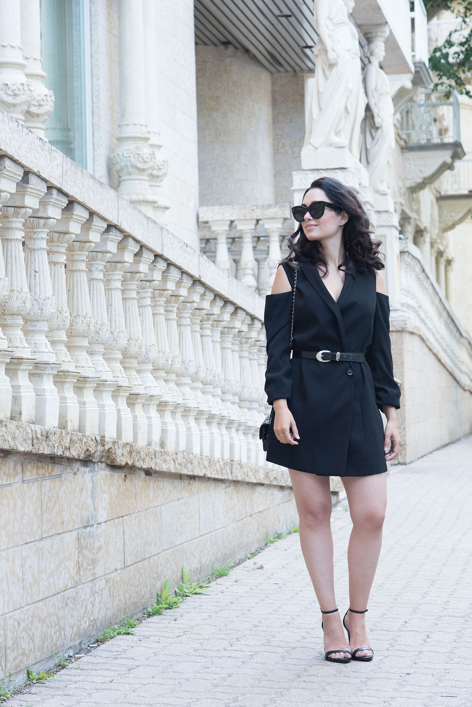 Fashion blogger Cee Fardoe of Coco & Vera wears and Ever New cold shoulder dress, vintage belt and Steve Madden Stecy sandals