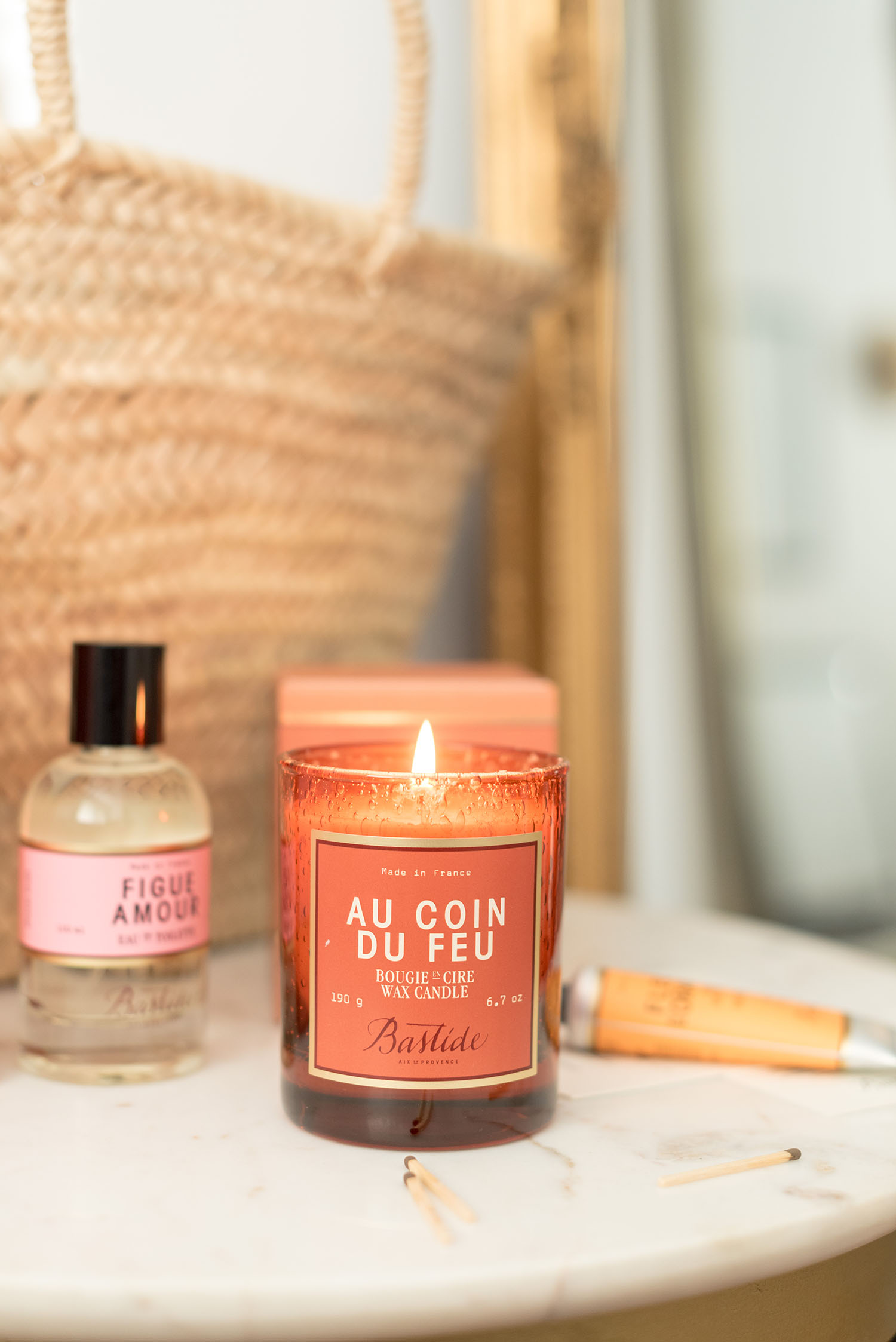 Au Coin du Feu, the newest candle from Bastide, as captured by top Canadian beauty blogger Cee Fardoe of Coco & Vera