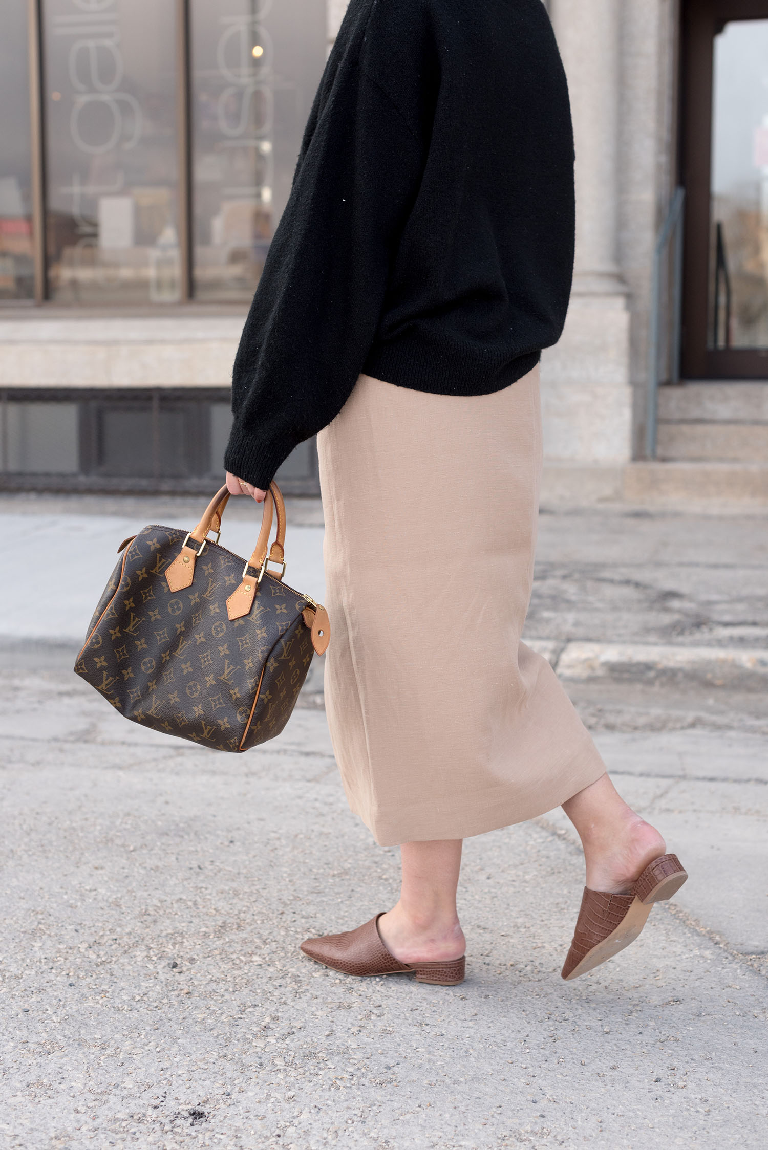 Outfit details on top Canadian fashion blogger Cee Fardoe of Coco & Vera, including Oak + Fort mules and an & Other Stories beige skirt