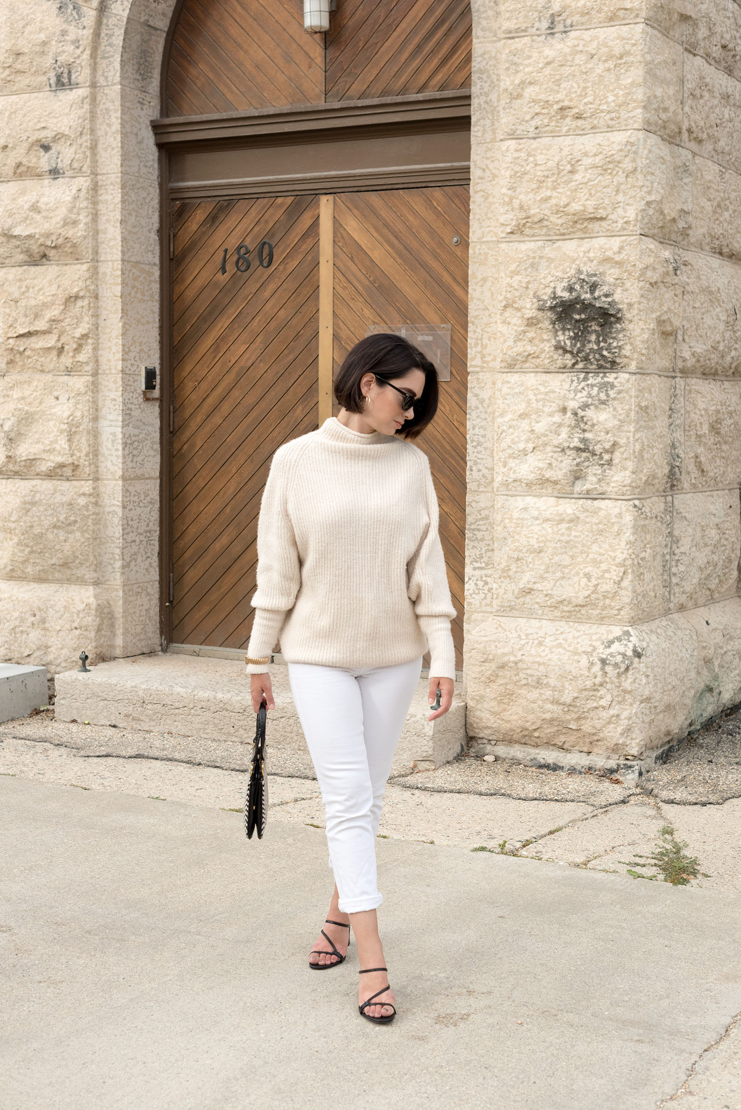 Top Winnipeg fashion blogger Cee Fardoe of Coco & Vera wears white Mango jeans and Zara scrappy sandals
