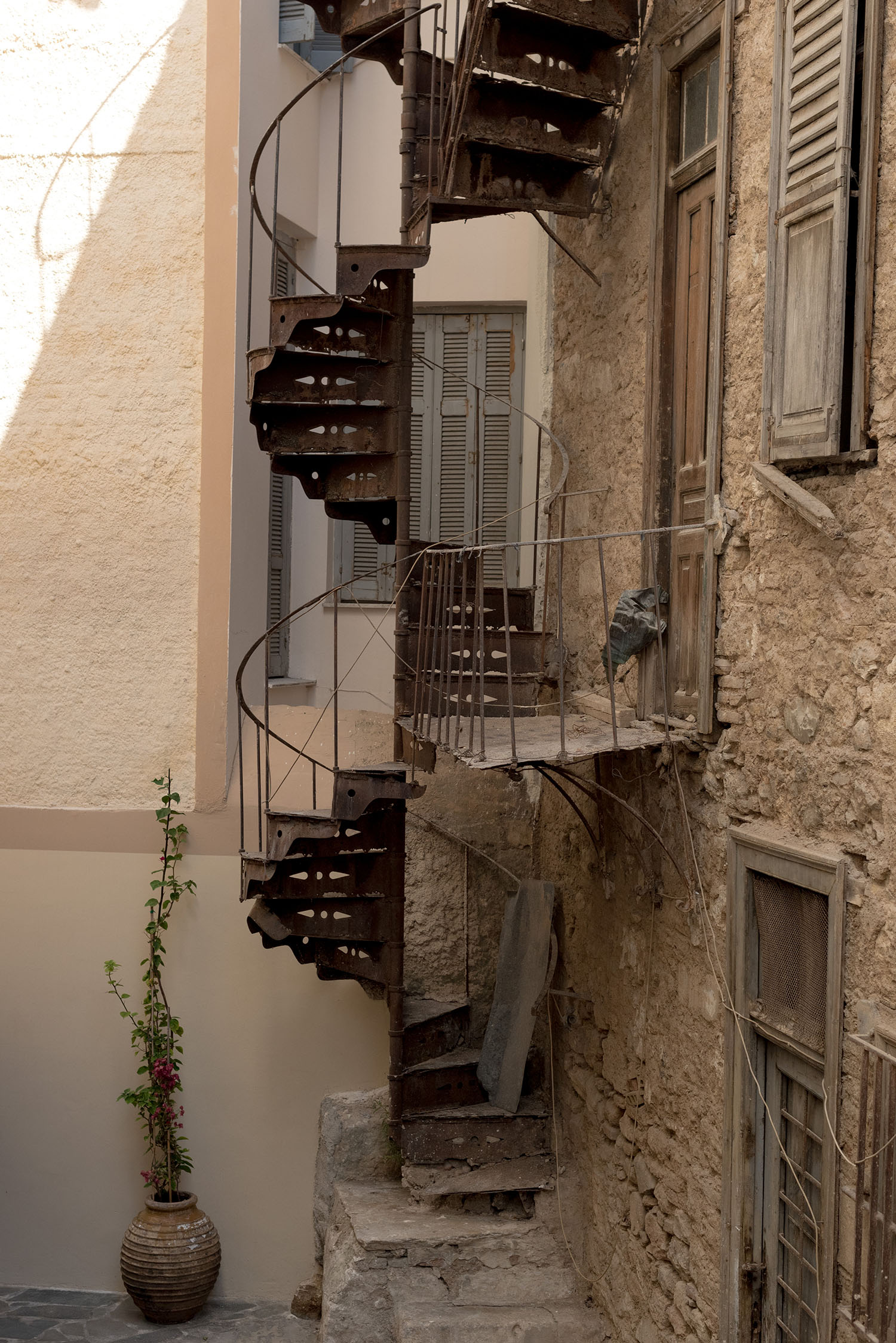 Coco & Vera - Spiral staircase in Athens, Greece