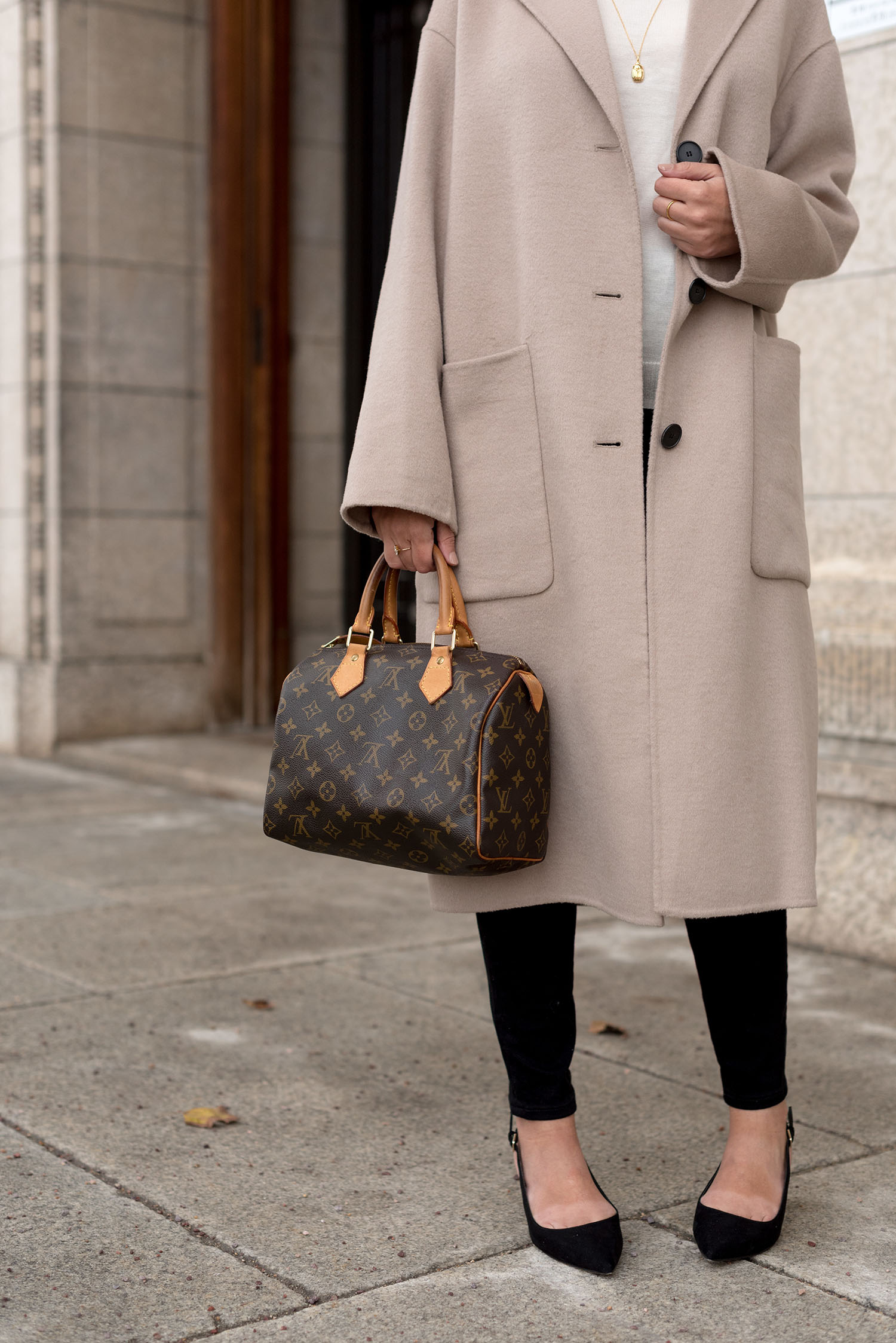 Coco & Vera - Louis Vuitton Speedy 25 handbag, Zara beige coat, Mango kitten heels