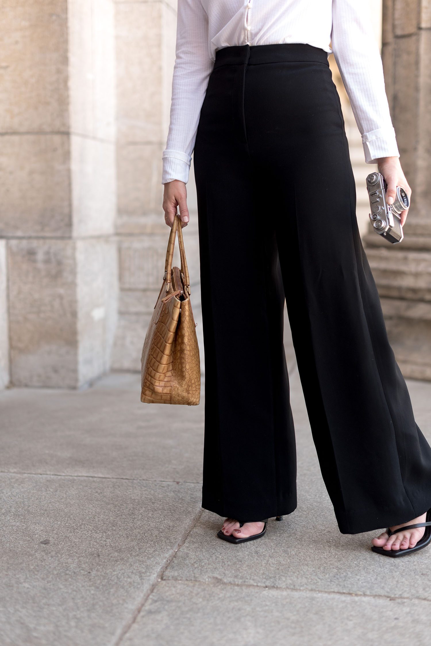 Coco & Vera - H&M trousers, Zara sandals, Vintage handbag