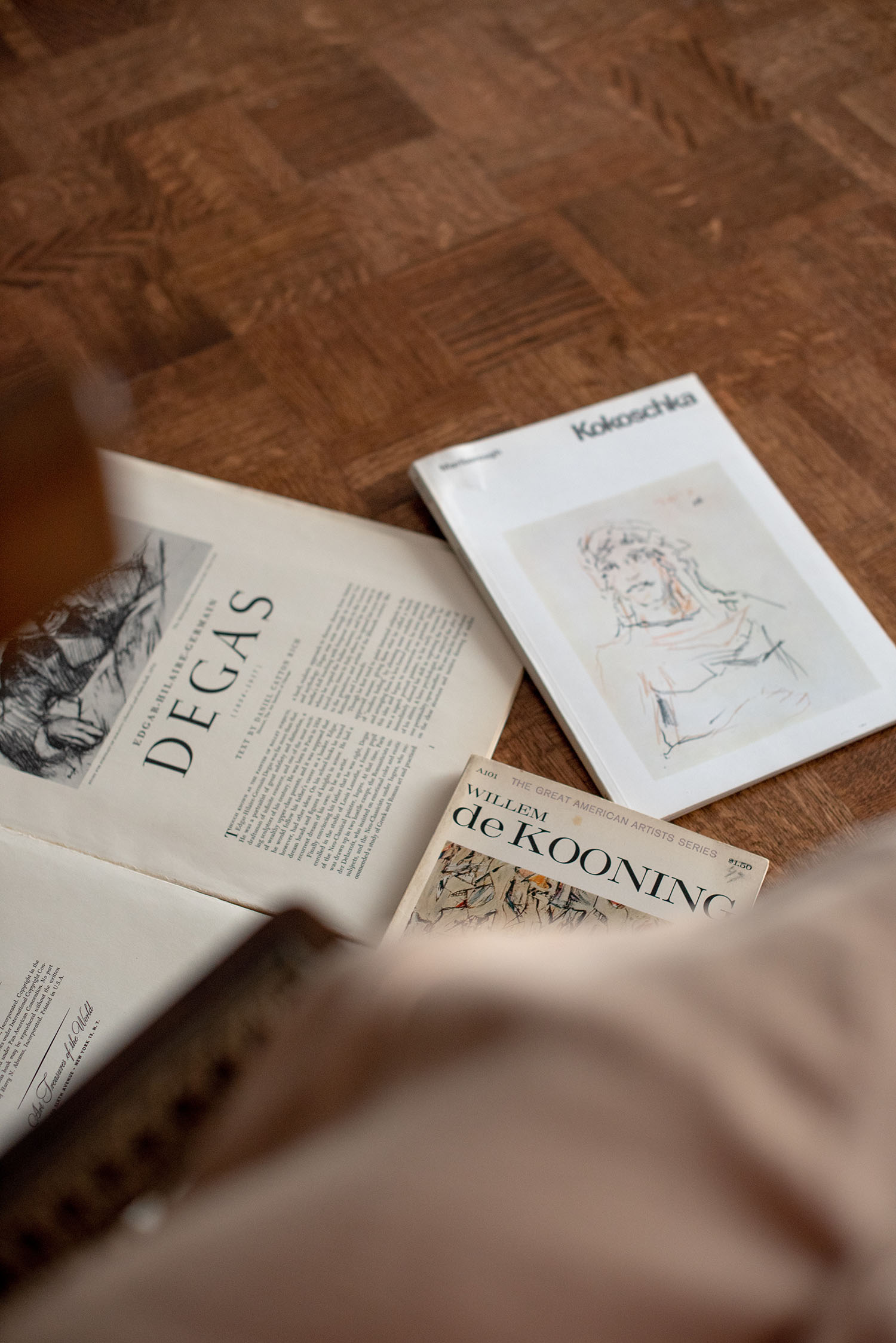 Coco & Vera - Vintage art books about Kokoschka, De Kooning and Degas