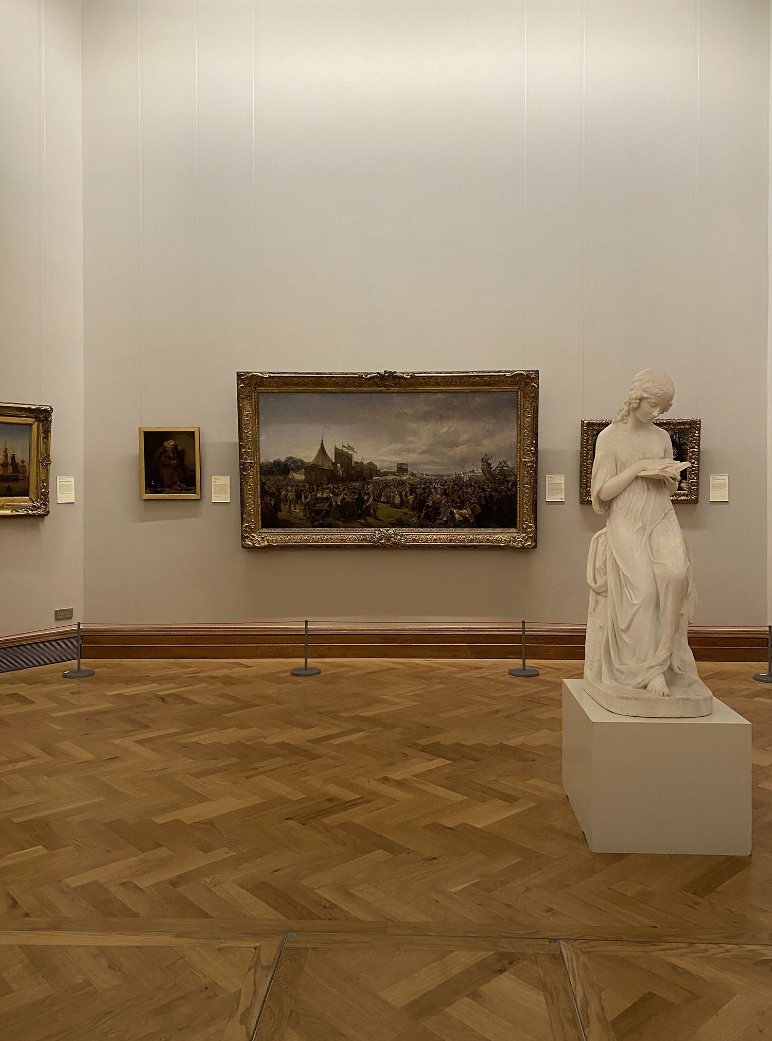 Coco & Vera - Sculpture and paintings at the National Gallery of Ireland in Dublin